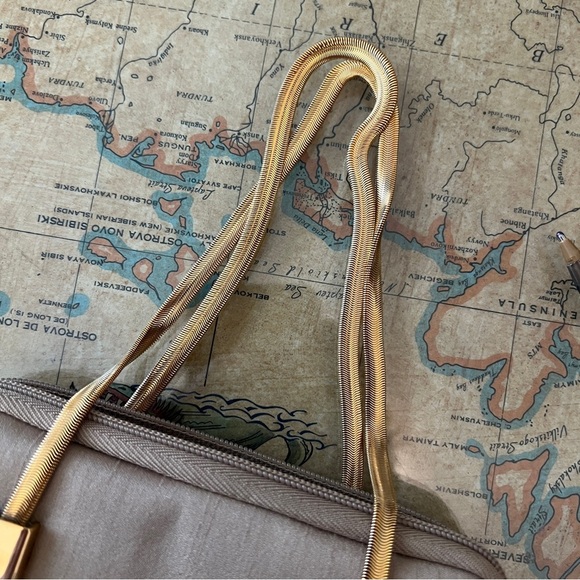 Carlo FALCHI SPORT Gold Herringbone Chain Handle Handbag Wristlet Minibag - Picture 6 of 11